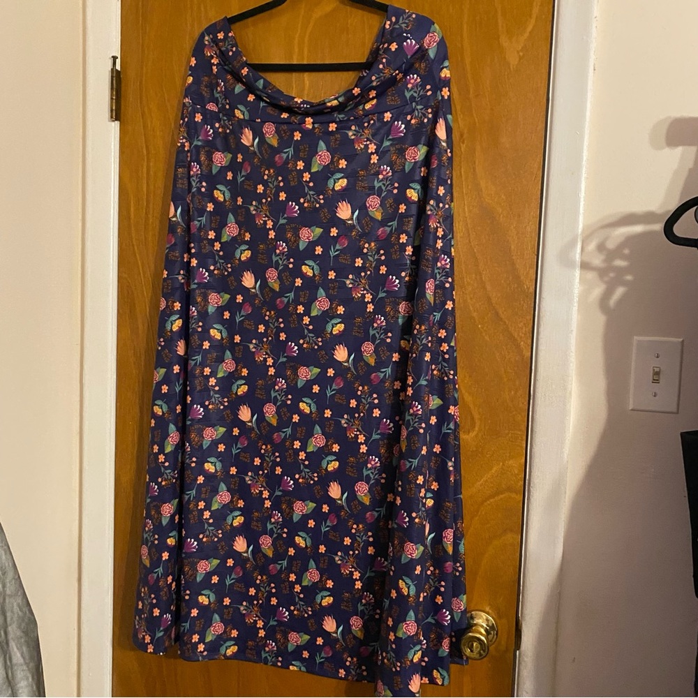 LuLaroe plus size floral maxi skirt - Picture 6 of 8